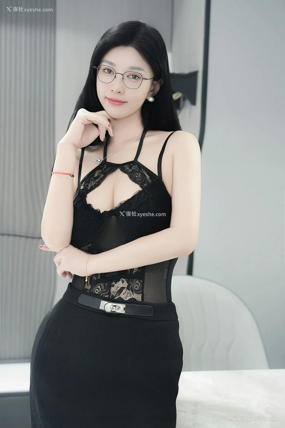 1P - [XiuRen秀人网] No.9639 雅茹老师