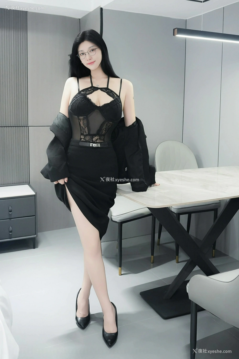 1P - [XiuRen秀人网] No.9639 雅茹老师