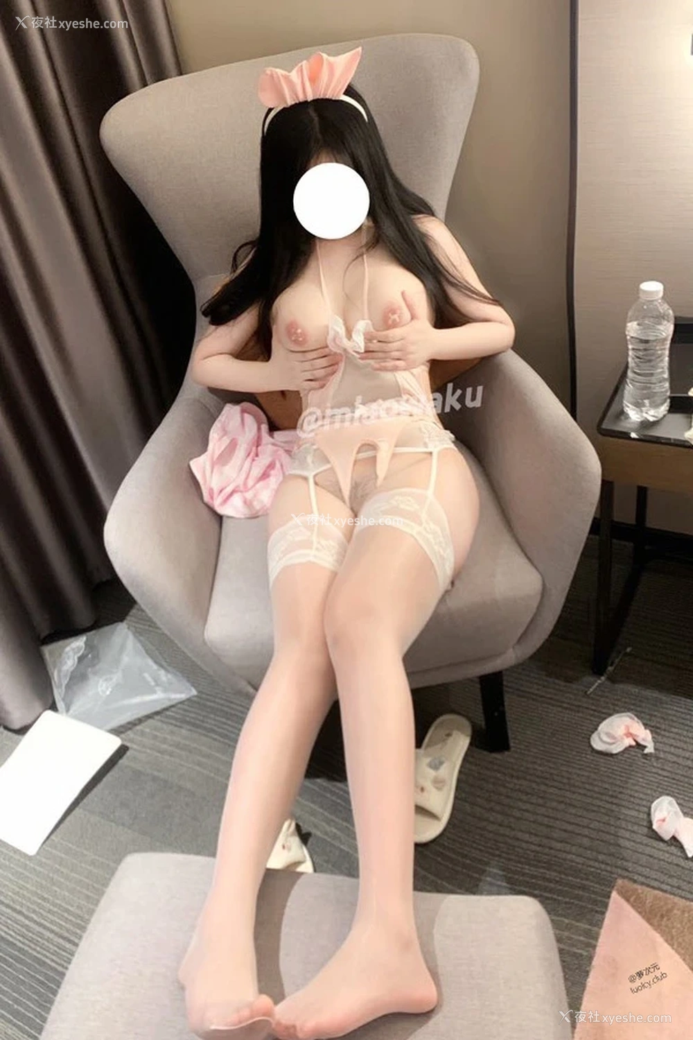 1P - 白虎福利姬@小宅酱 尺度私拍视图合集5