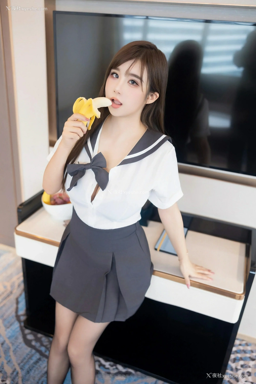 1P - [XiuRen秀人网] No.9663 小肉肉咪