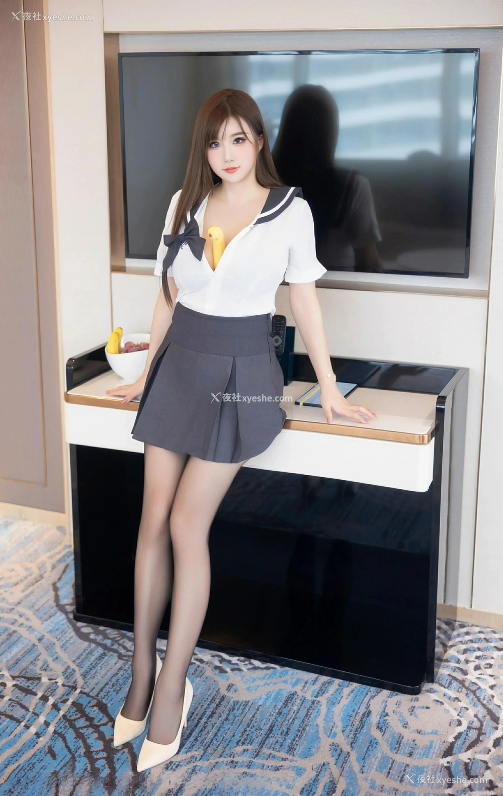 1P - [XiuRen秀人网] No.9663 小肉肉咪