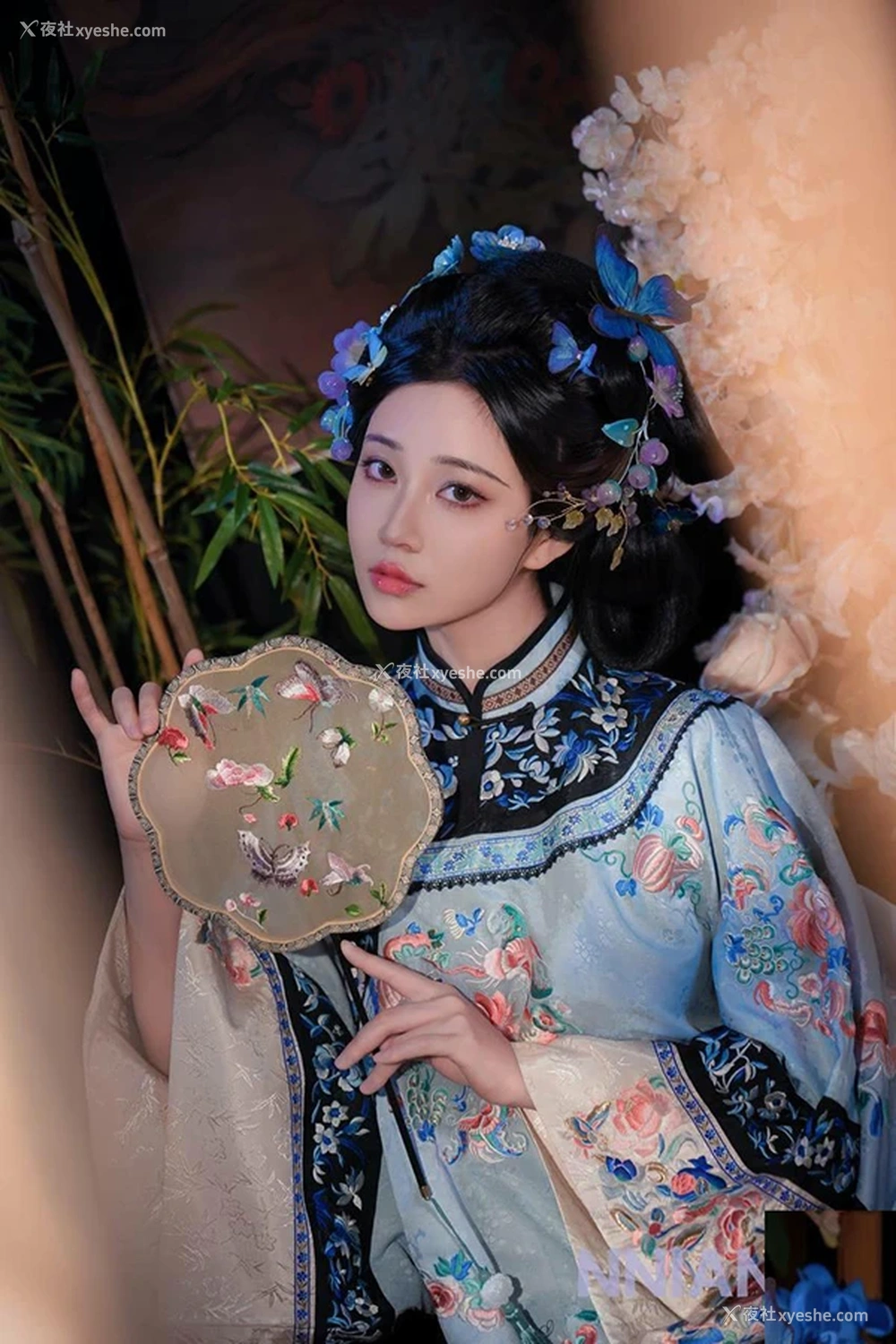 1P - 极品女神年年 丝兰陵 The one day 无圣光唯美图集