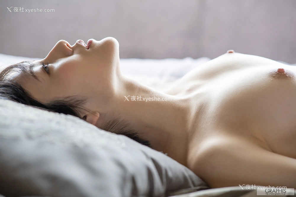 1P - 凉森玲梦《Transparent Body》