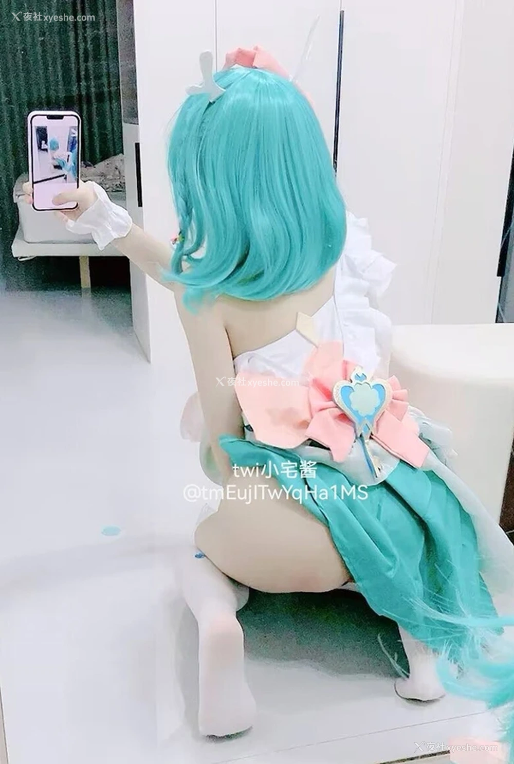 1P - 白虎福利姬@小宅酱 尺度私拍视图合集7