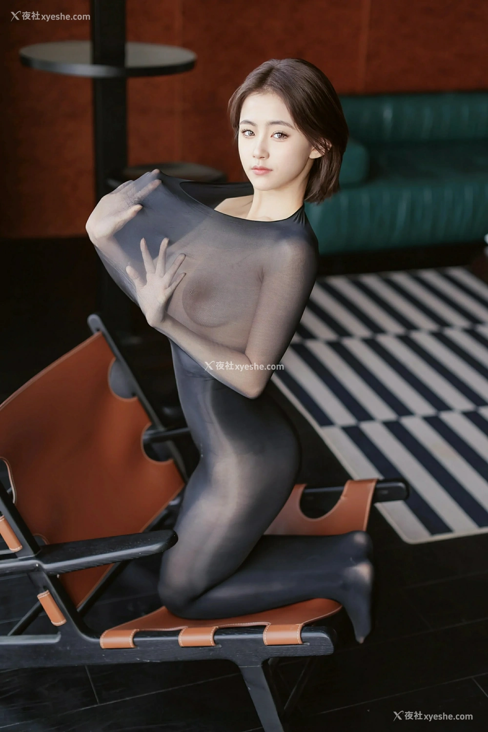 1P - [XiuRen秀人网] No.9684 小橘子orange