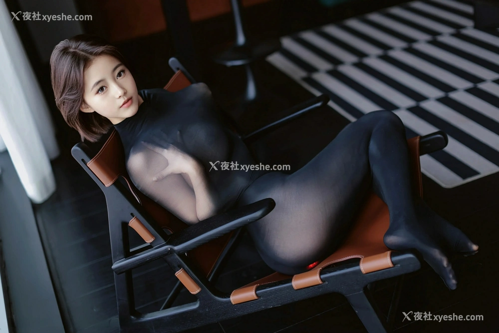 1P - [XiuRen秀人网] No.9684 小橘子orange