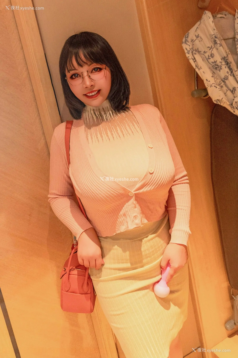 1P - [XiuRen秀人网] No.9685 油田溪溪