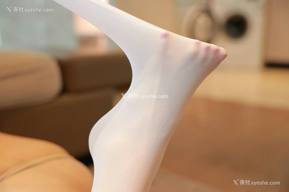 1P - [XiuRen秀人网] No.9686 佘贝拉Bella