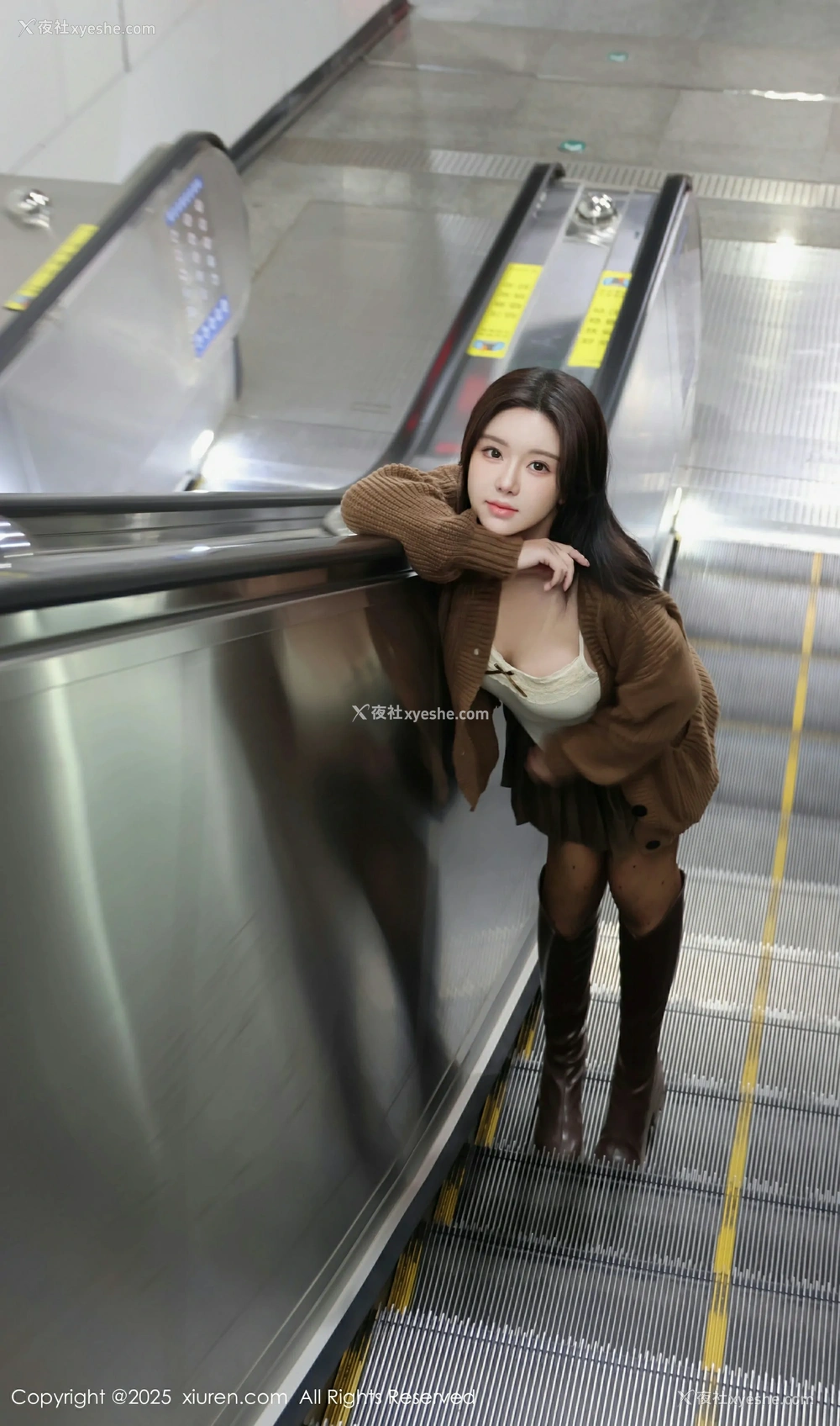 1P - [XiuRen秀人网] No.9708 小薯条nienie