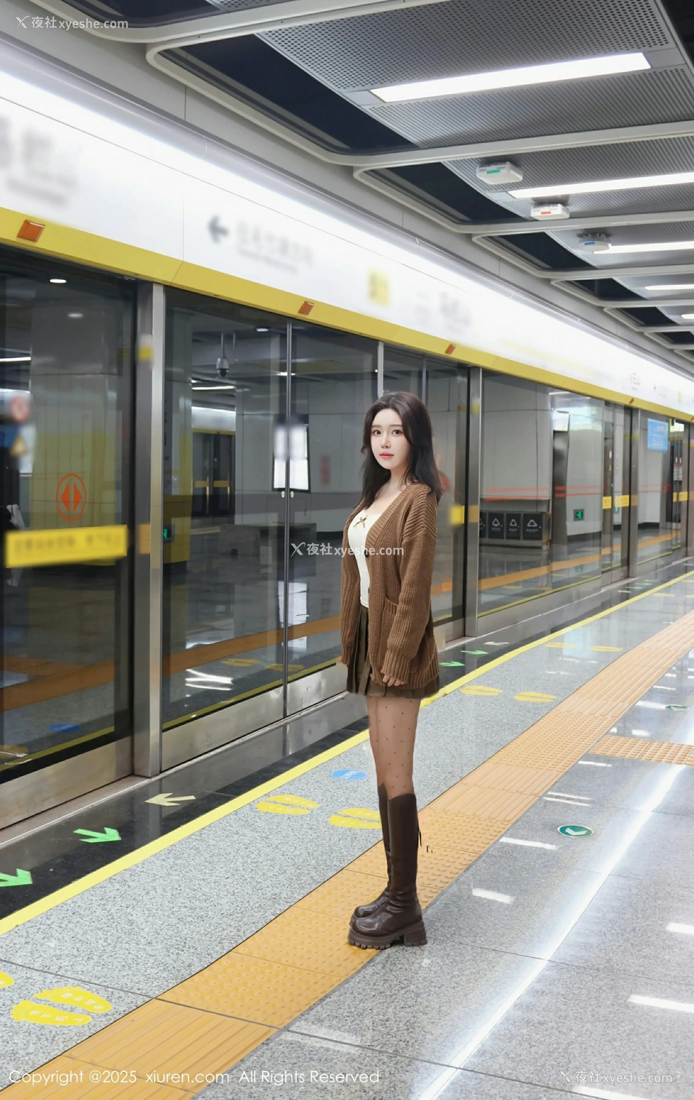 1P - [XiuRen秀人网] No.9708 小薯条nienie
