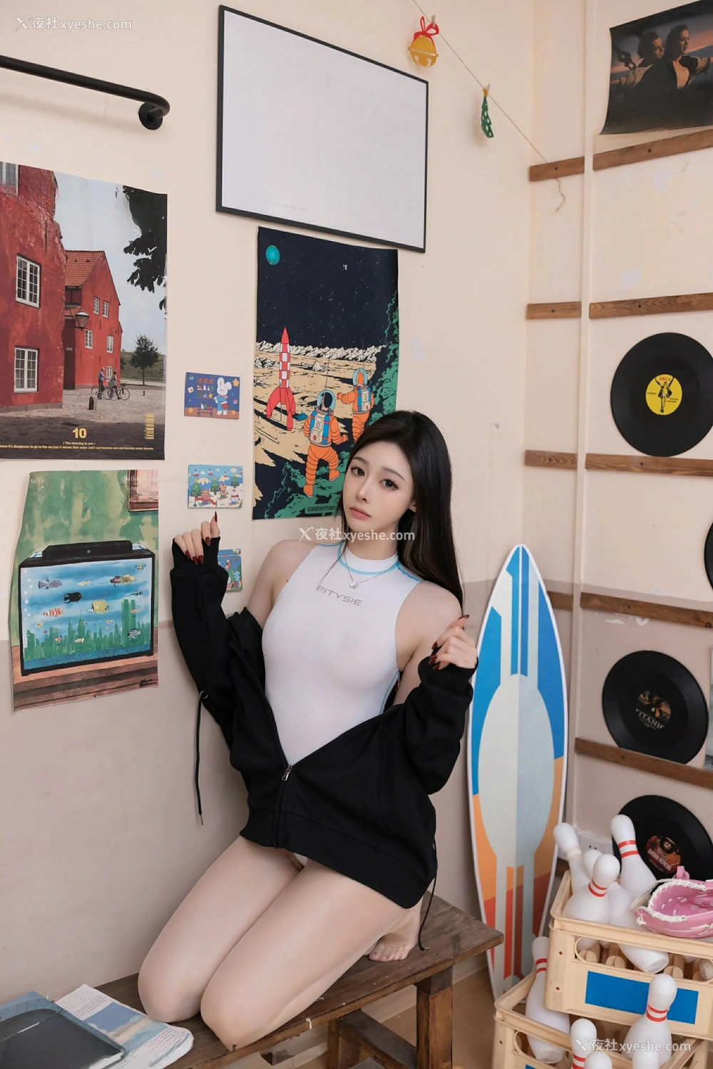 1P - [XiuRen秀人网] No.9707 小逗逗