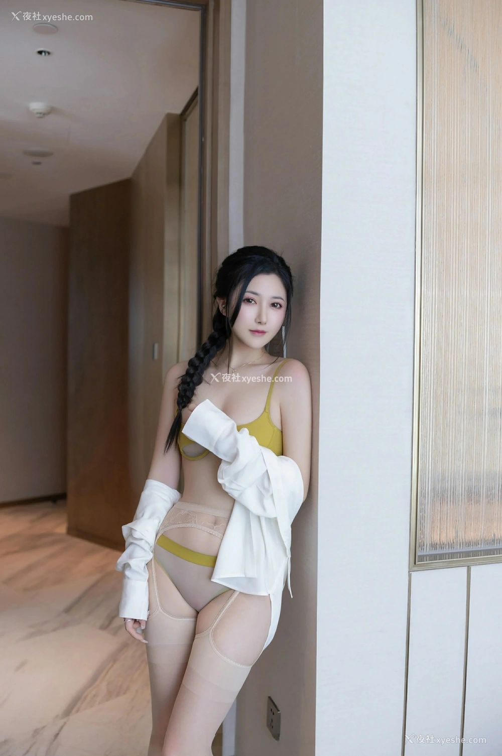 1P - [XiuRen秀人网] No.9709 鱼子酱Fish