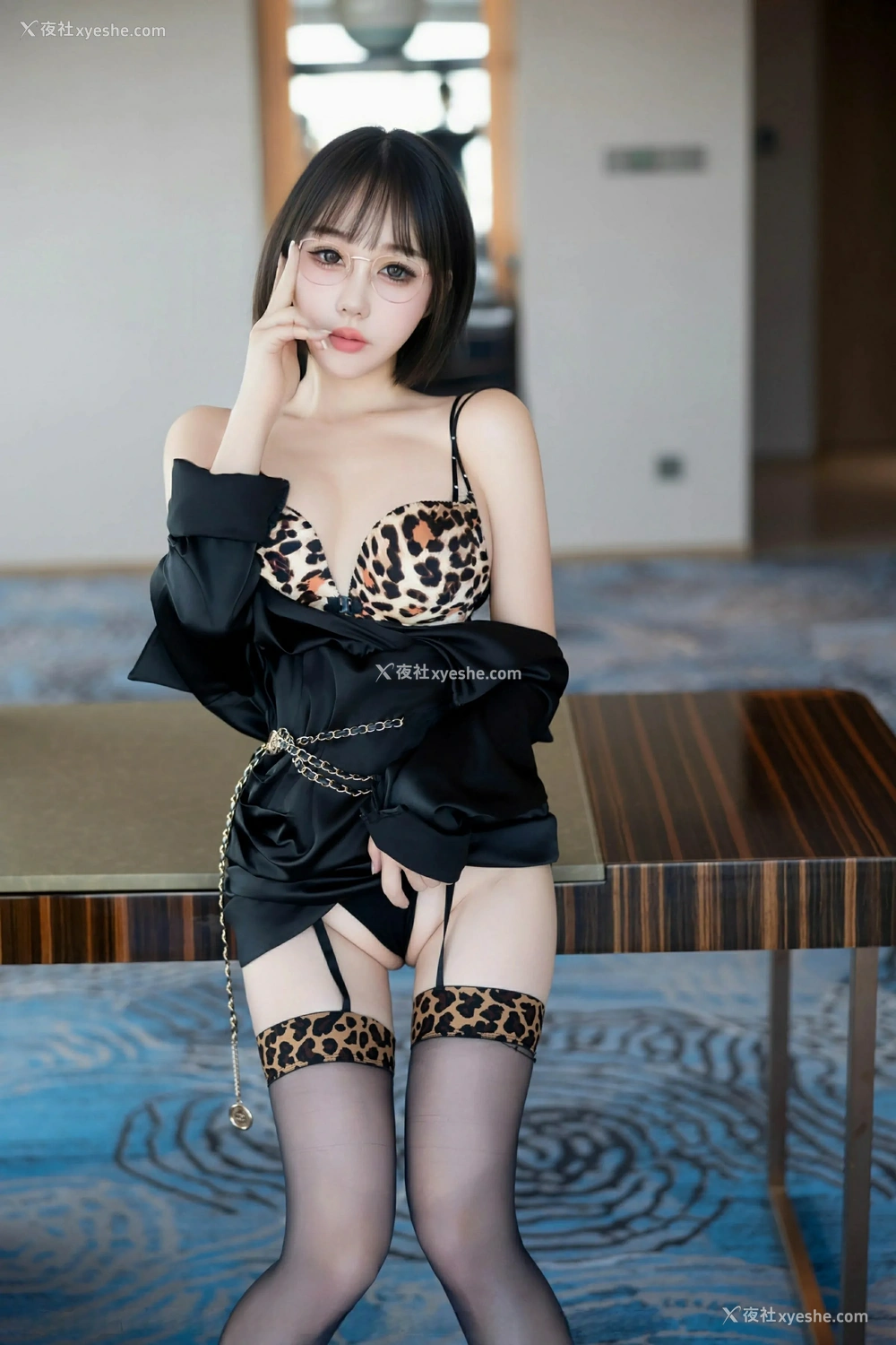 1P - [XiuRen秀人网] No.9701 波巧酱