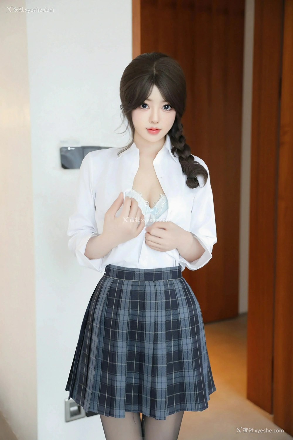 1P - [XiuRen秀人网] No.9693 桃妖夭