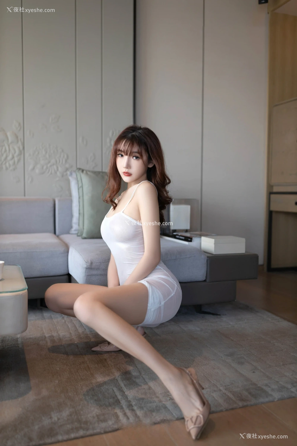 1P - xiuren秀人网福利陆萱萱大尺度私拍写真透明网纱