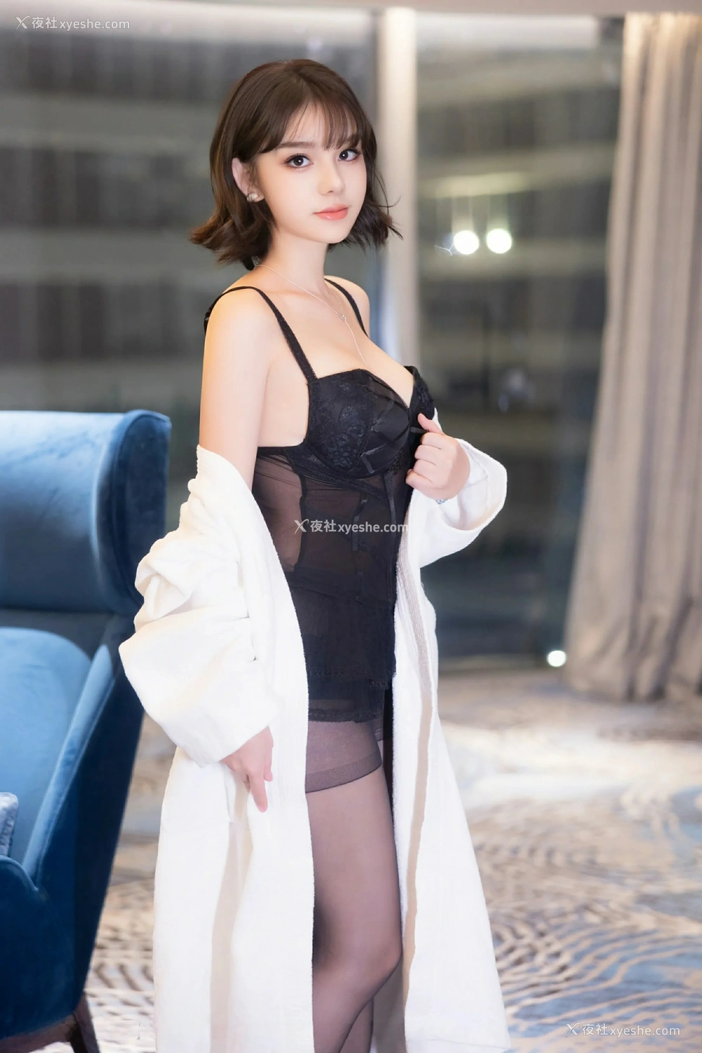 1P - [XiuRen秀人网] No.9713 黎苏苏