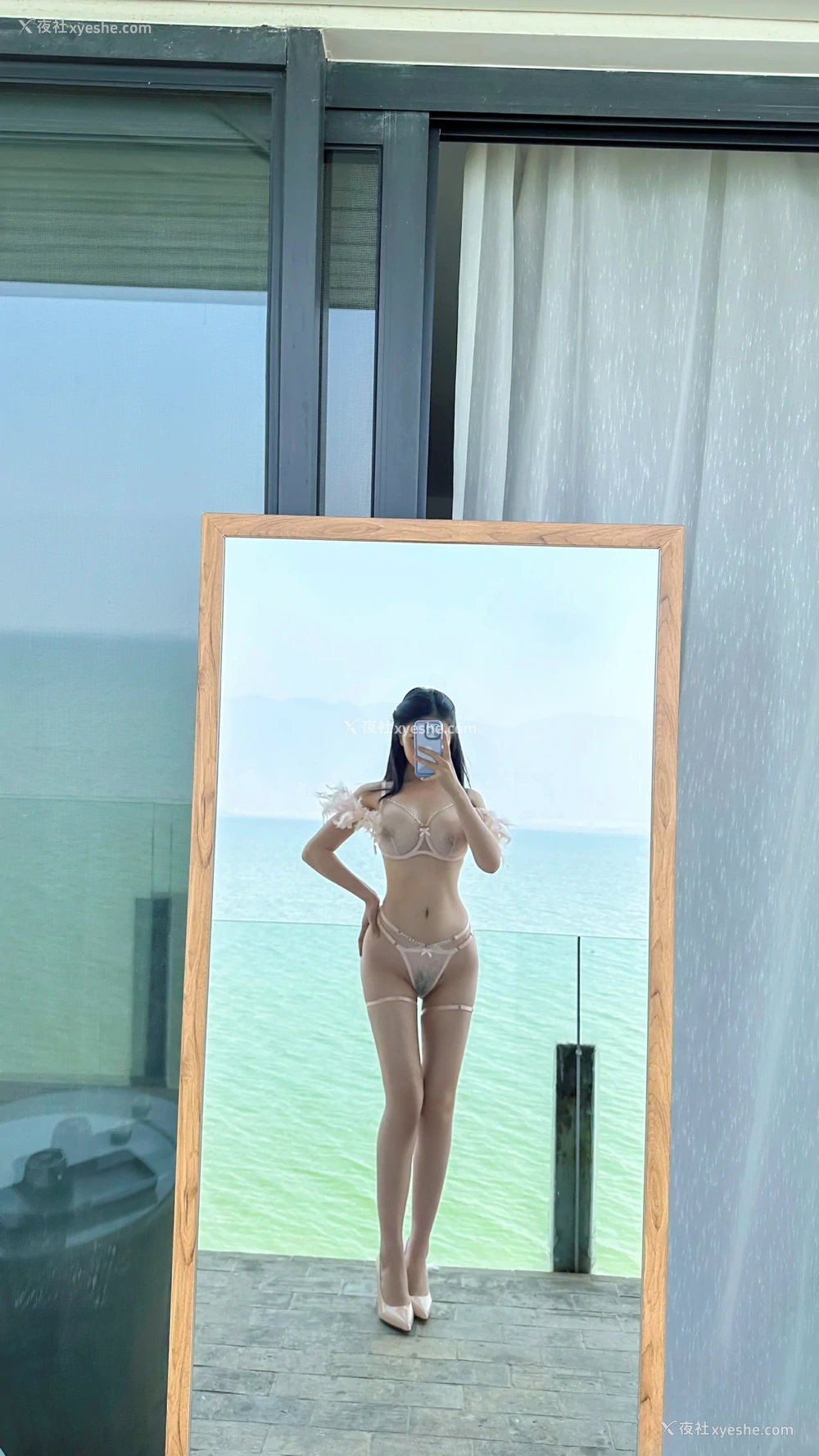 1P - 年年Nnian – 维多利亚的秘密手机版