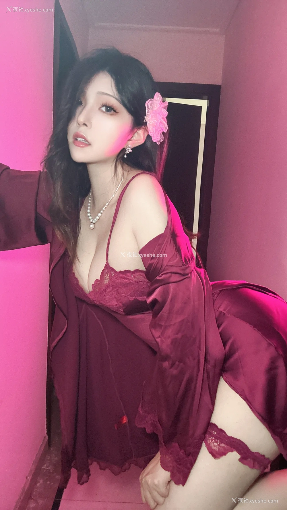 1P - Natsuko夏夏子 – 紫罗兰