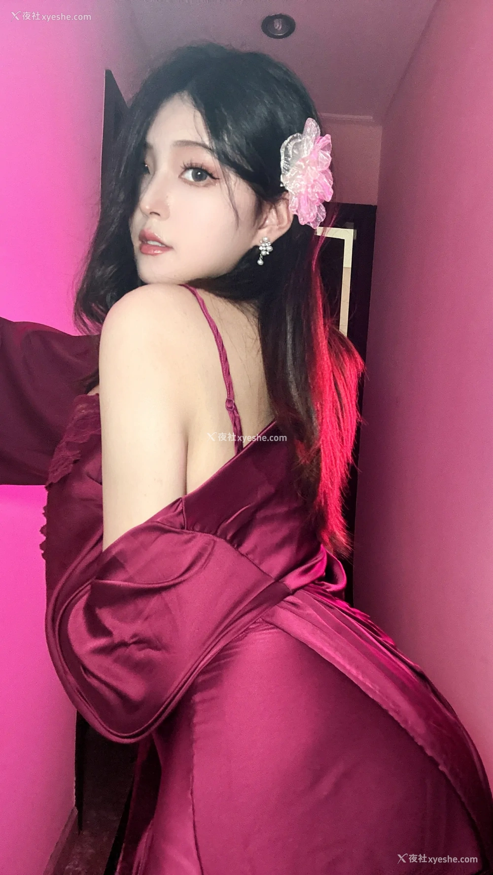 1P - Natsuko夏夏子 – 紫罗兰