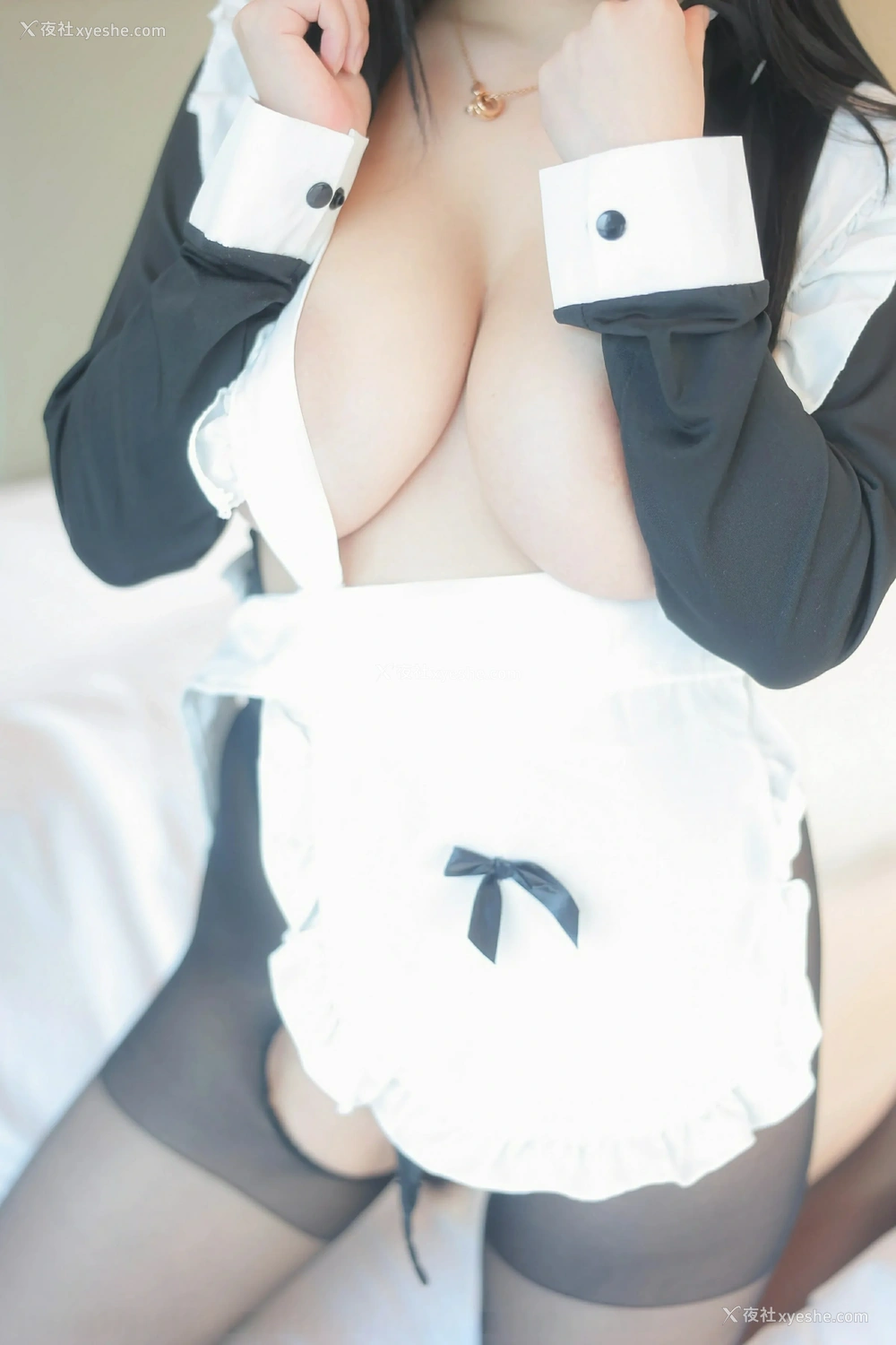 1P - [XiuRen秀人网] No.9724 可可芝
