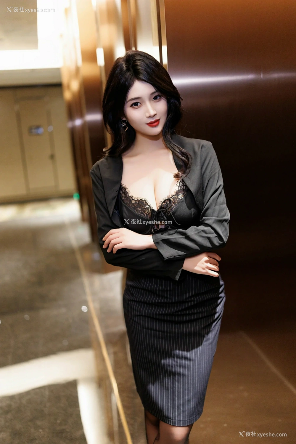 1P - [XiuRen秀人网] No.9728 南乔