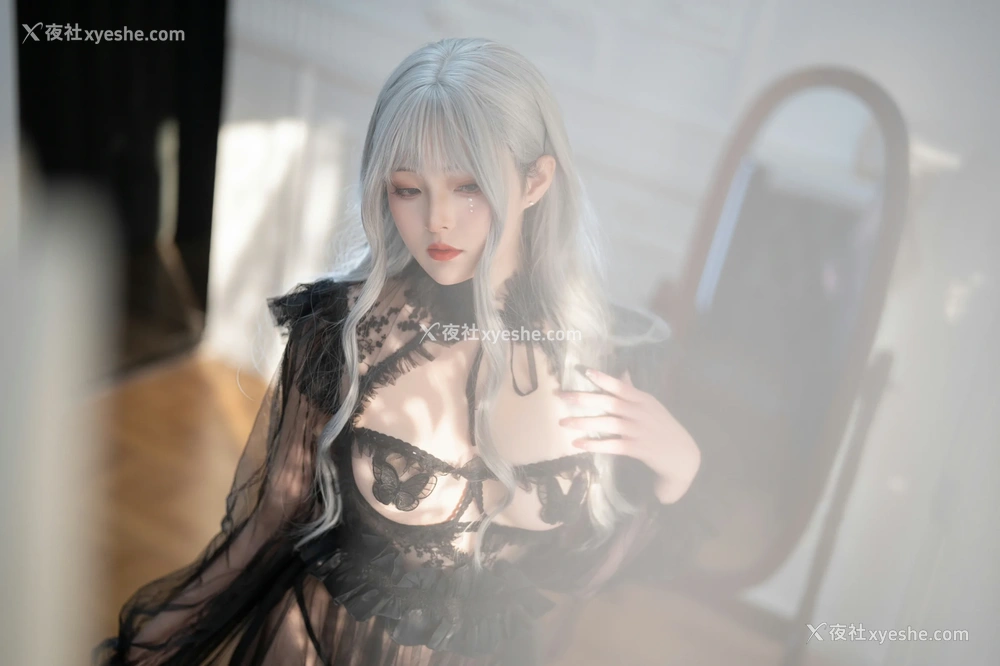 1P - Natsuko夏夏子 – 黑蝴蝶