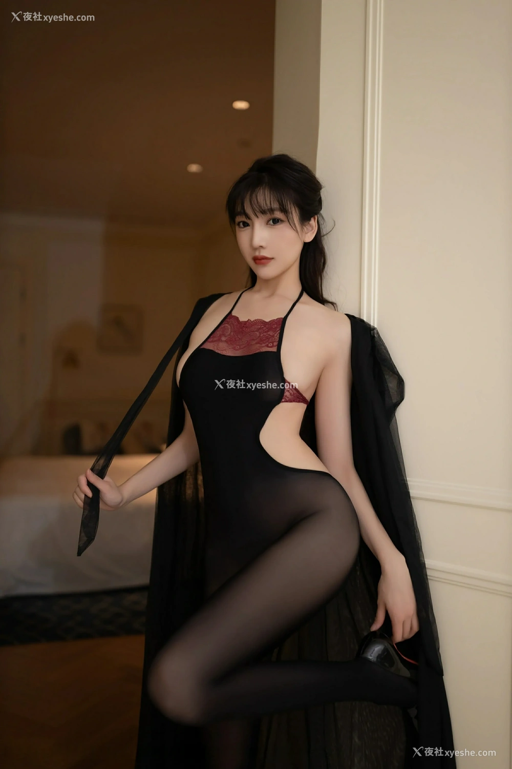 1P - [XiuRen秀人网] No.9735 陆萱萱