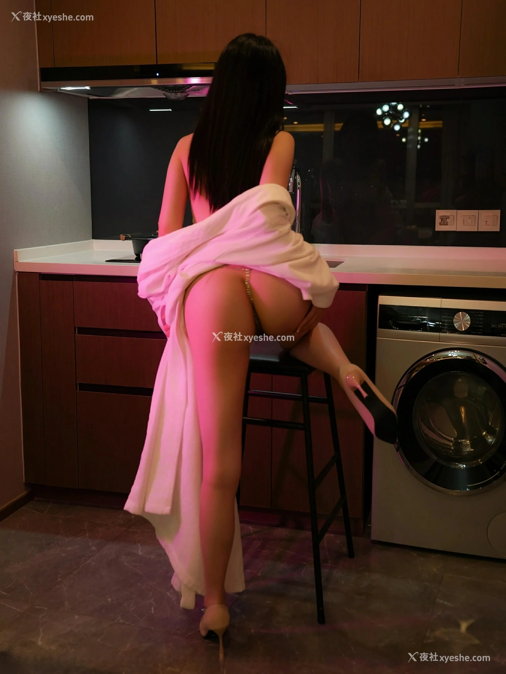 1P - [XiuRen秀人网] No.9741 袁圆