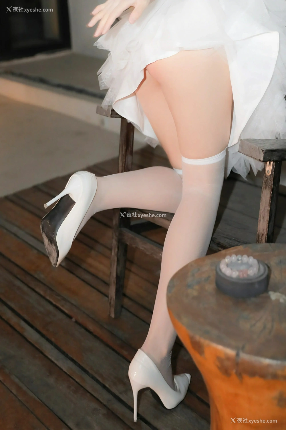 1P - [XiuRen秀人网] No.9742 桃妖夭