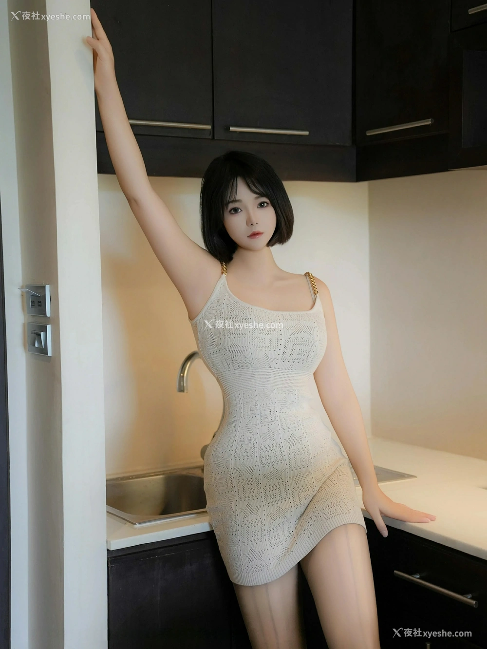 1P - [XiuRen秀人网] No.9747 桃色奶酪