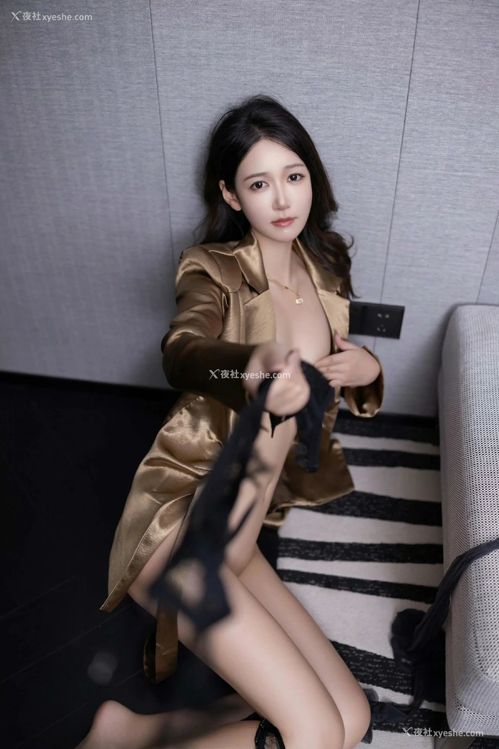 1P - [XiuRen秀人网] No.9751 唐安琪