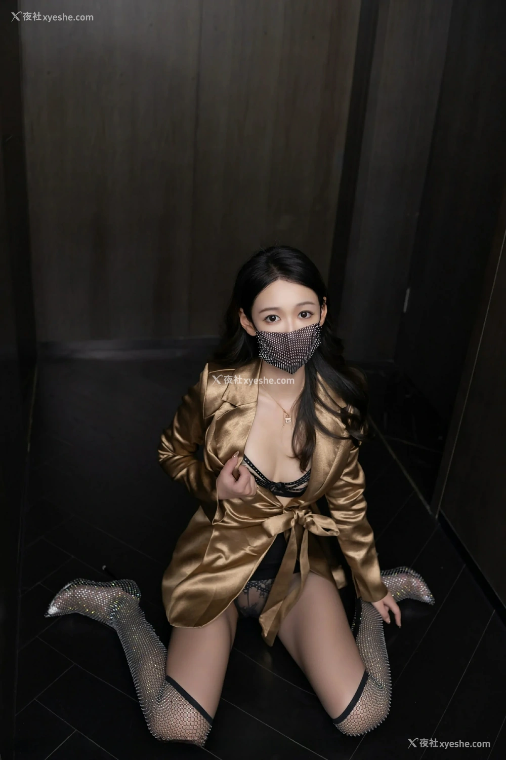 1P - [XiuRen秀人网] No.9751 唐安琪