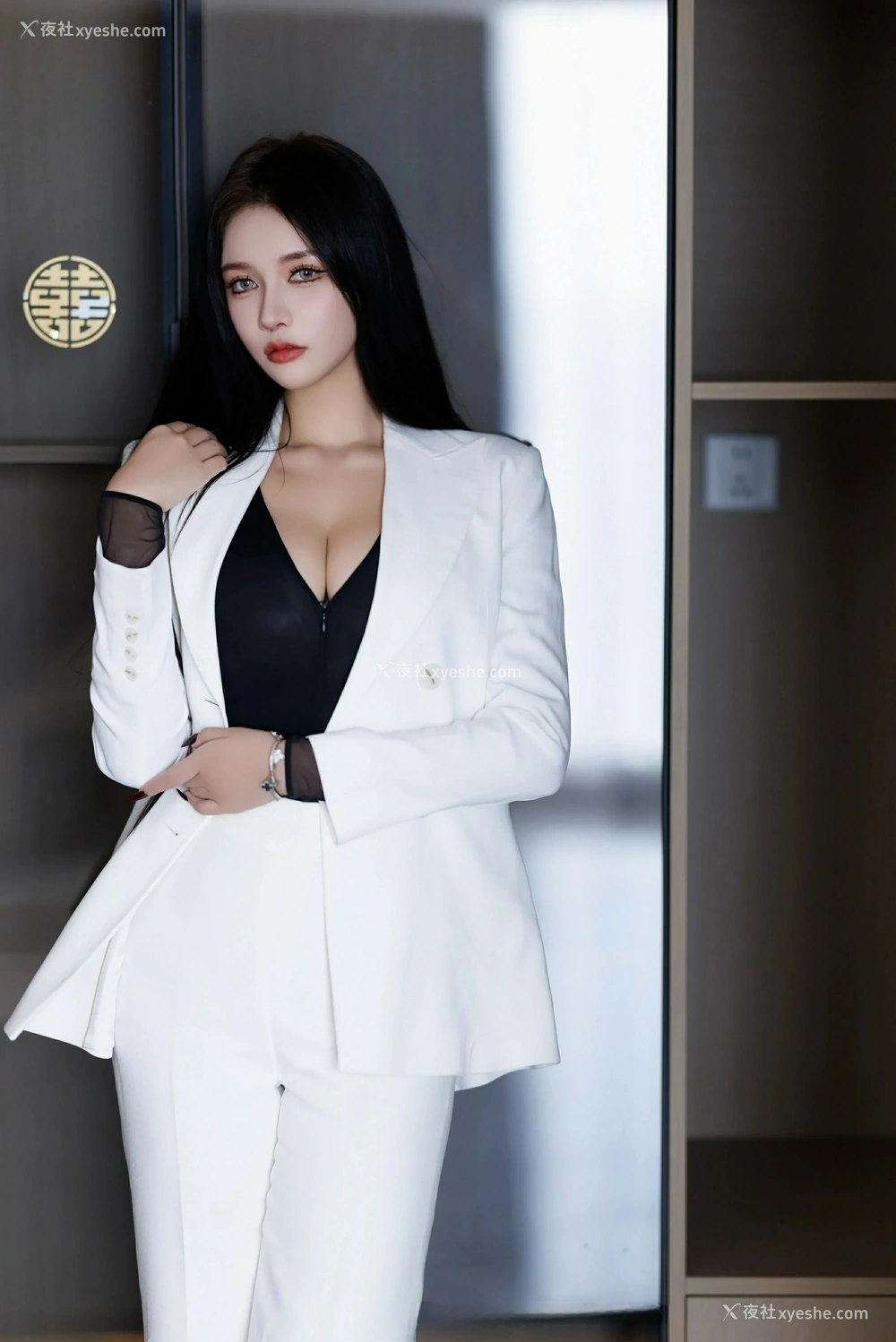 1P - [XiuRen秀人网] No.9755 娜比