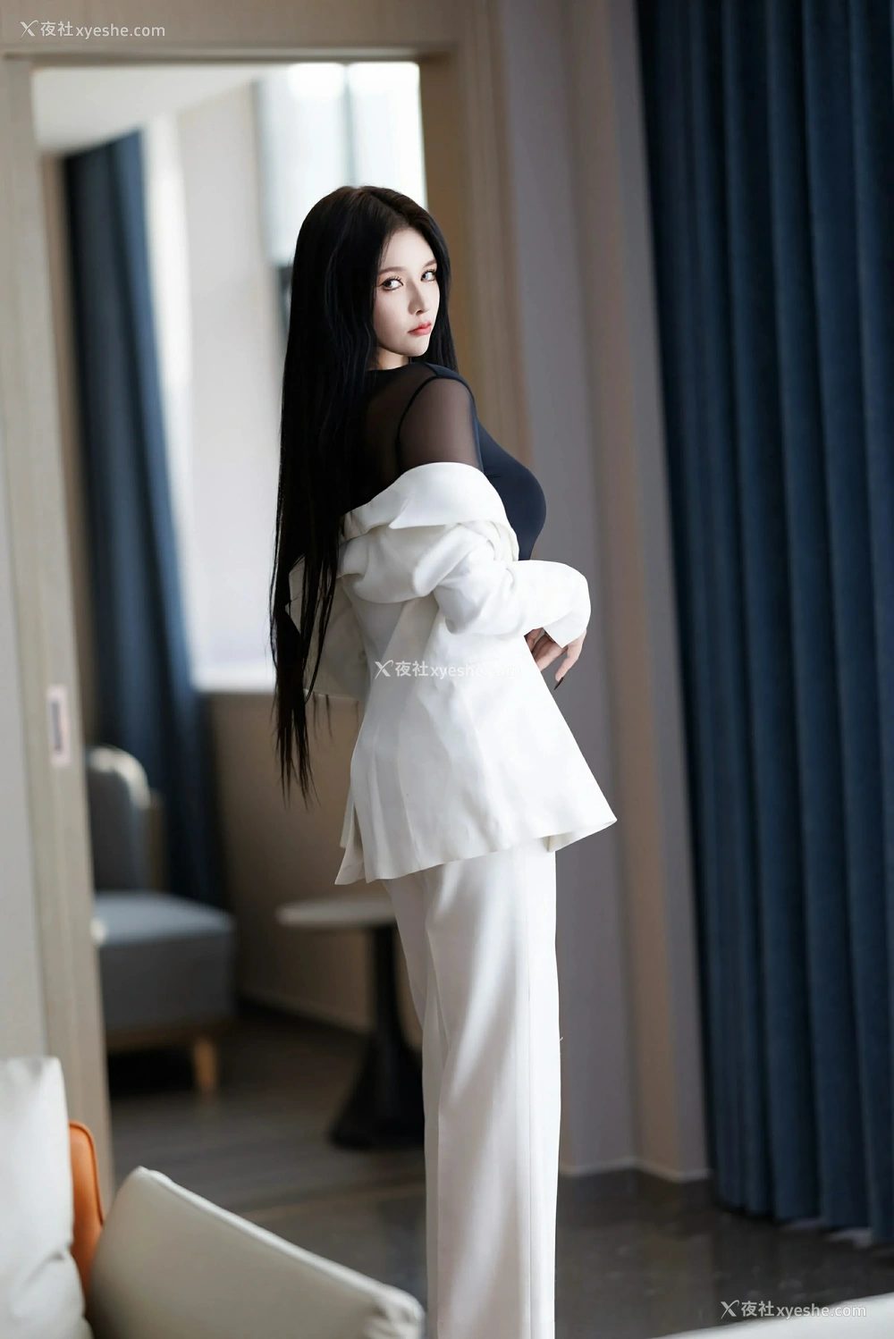 1P - [XiuRen秀人网] No.9755 娜比