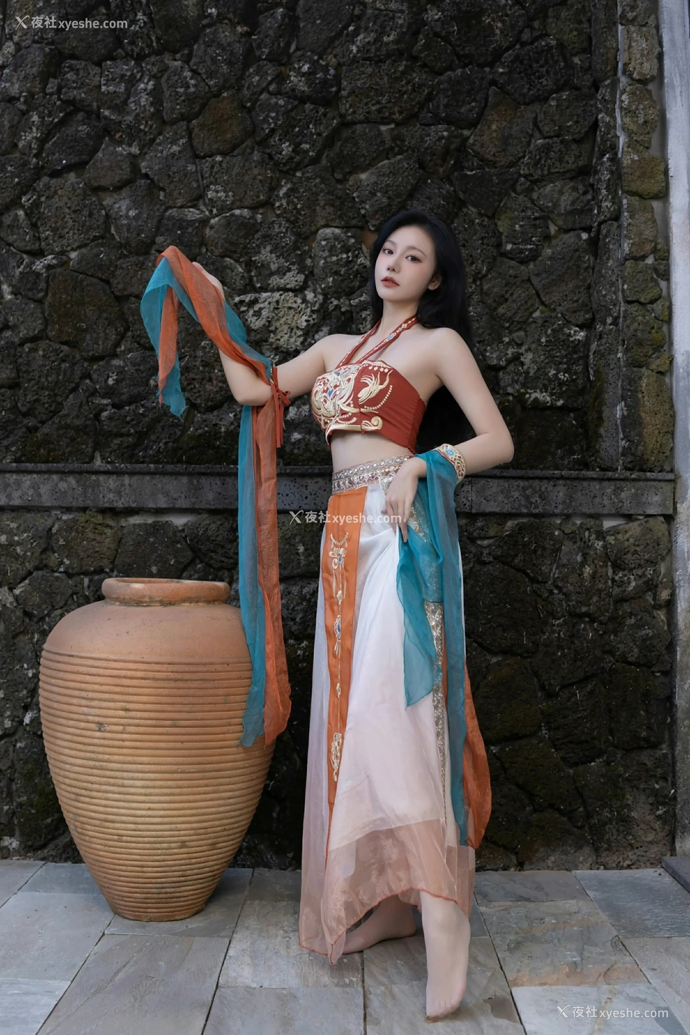 1P - [XiuRen秀人网] No.9757 安然anran