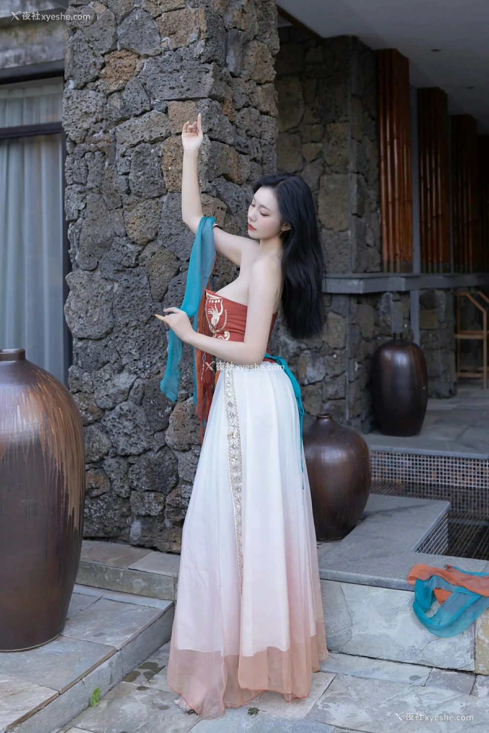 1P - [XiuRen秀人网] No.9757 安然anran