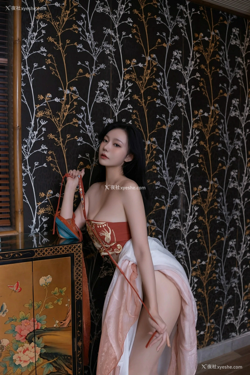1P - [XiuRen秀人网] No.9757 安然anran