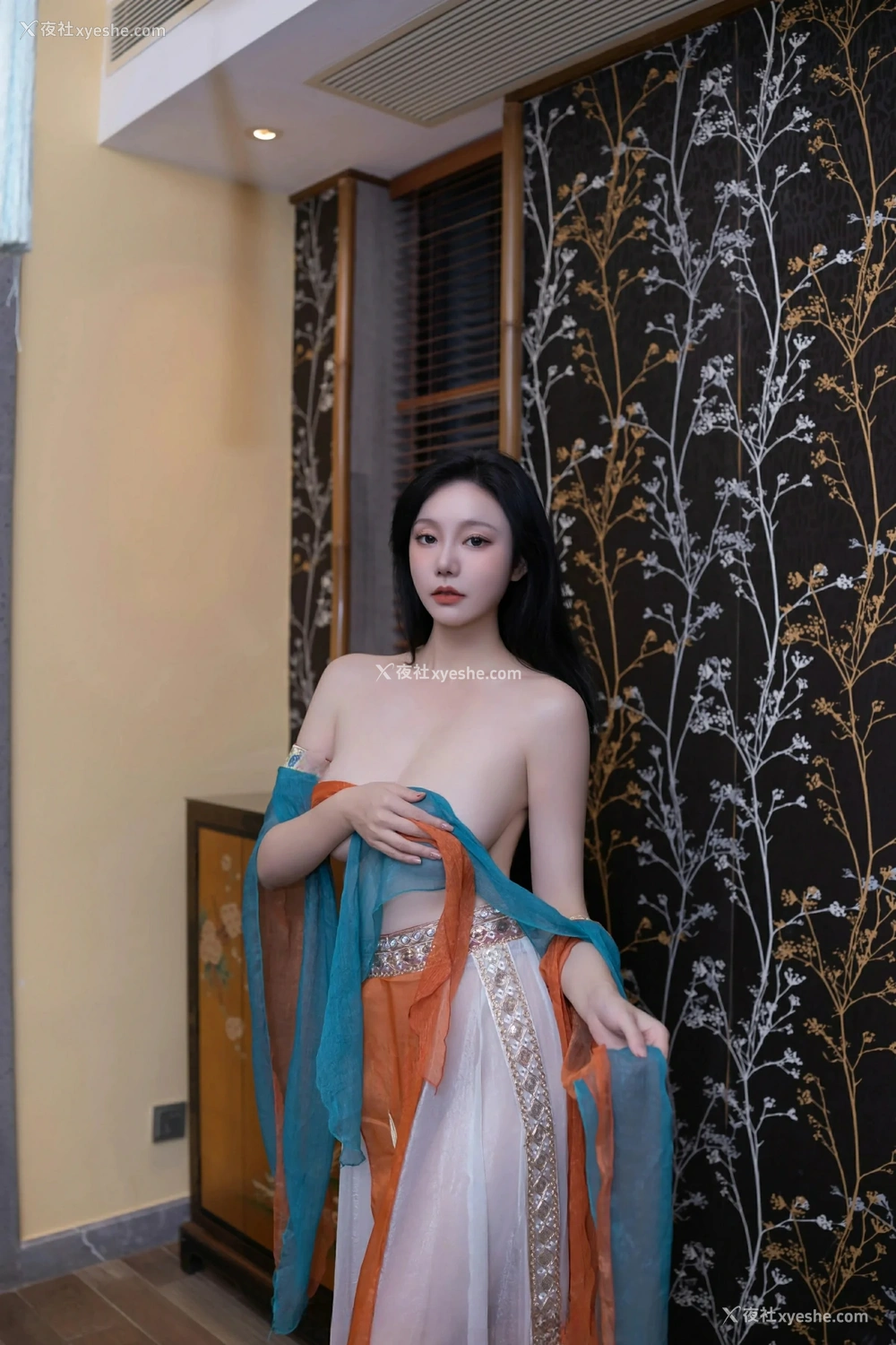 1P - [XiuRen秀人网] No.9757 安然anran