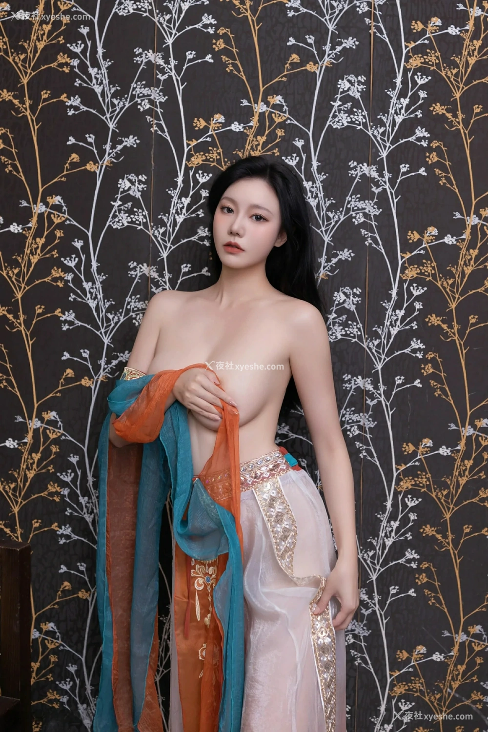 1P - [XiuRen秀人网] No.9757 安然anran