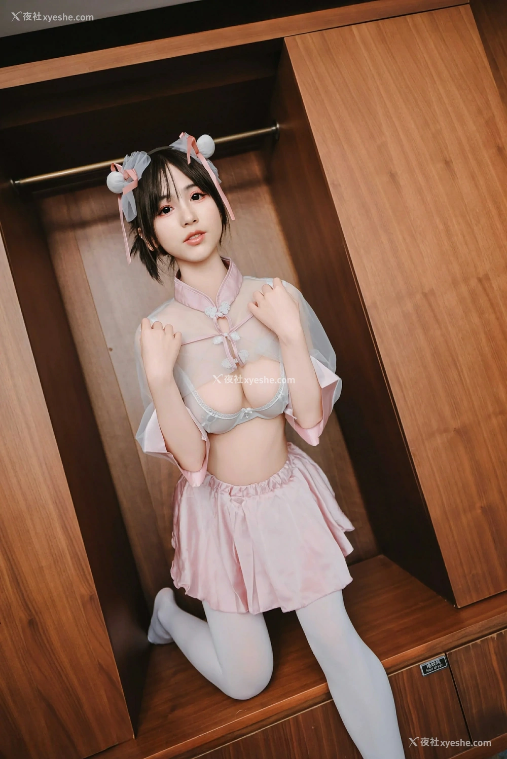 1P - [XiuRen秀人网] No.9763 奶芙乔乔