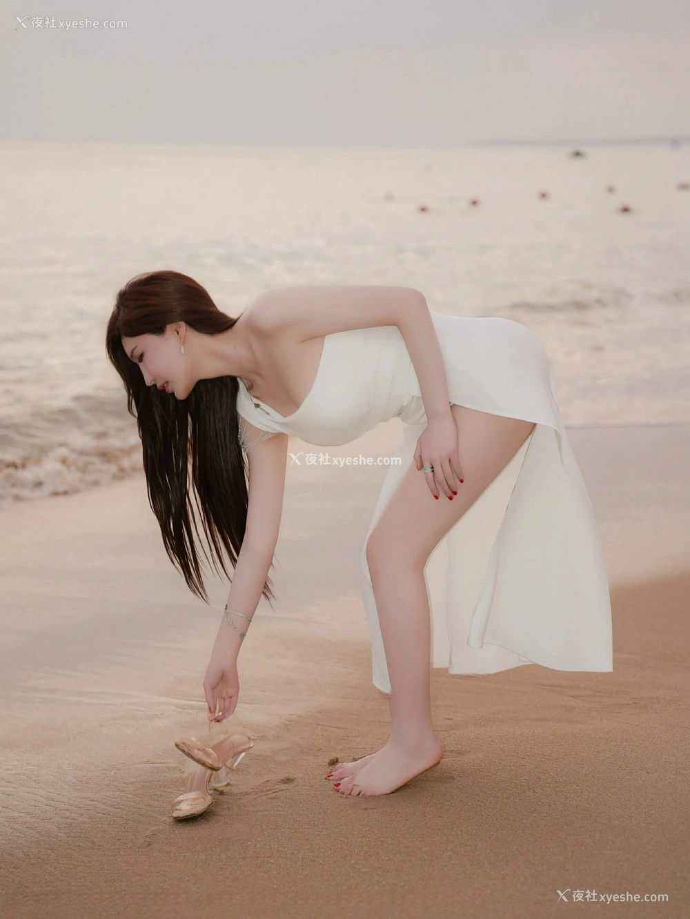 1P - [XiuRen秀人网] No.9782 Carol周妍希X