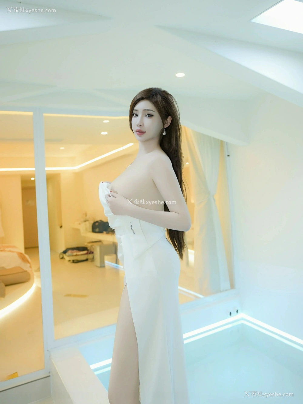 1P - [XiuRen秀人网] No.9782 Carol周妍希X