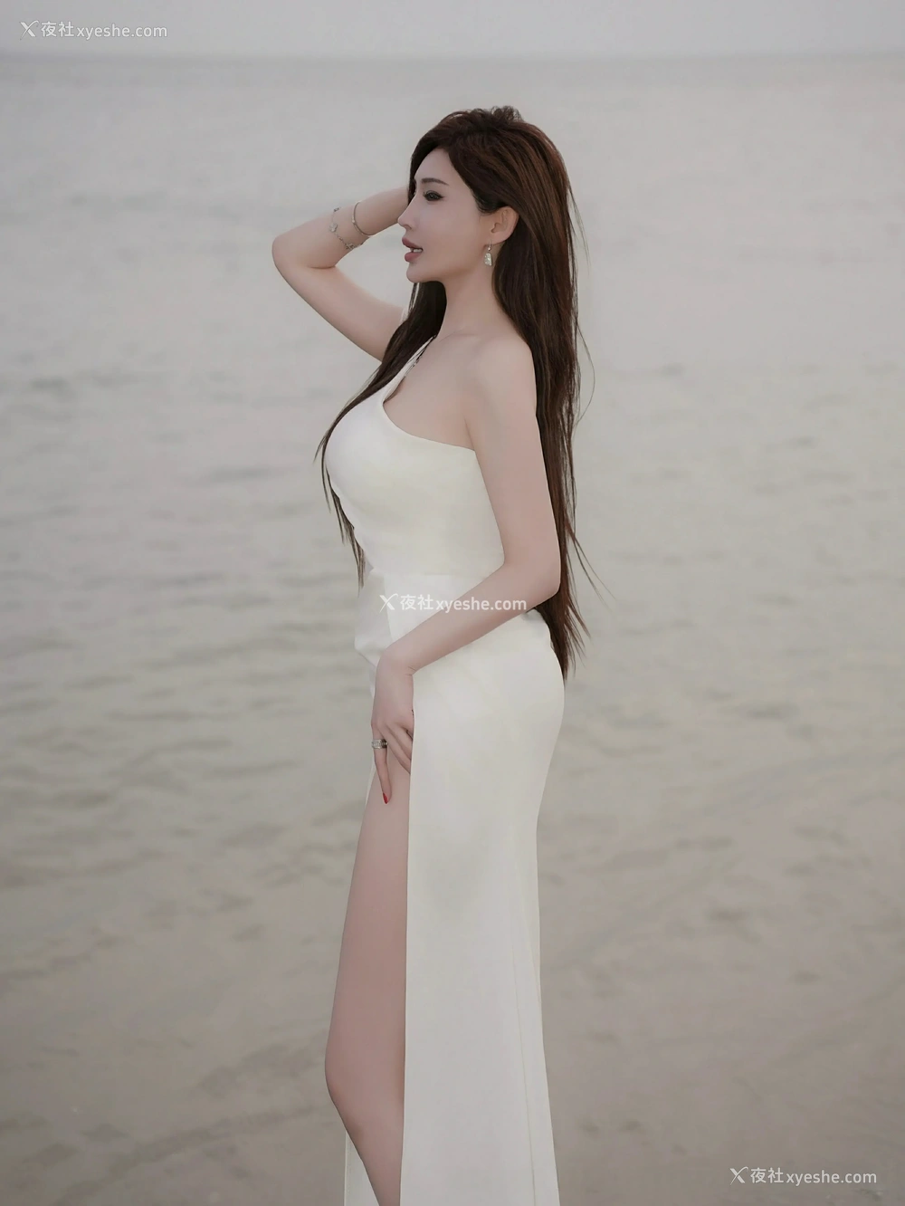 1P - [XiuRen秀人网] No.9782 Carol周妍希X
