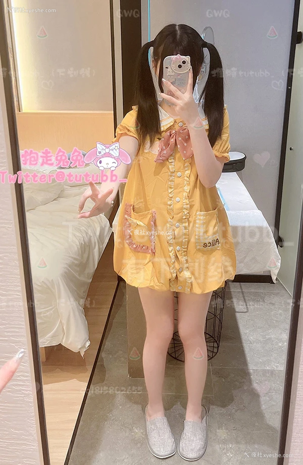 1P - 推特美女@抱走兔兔 晚安 私拍尺度人体合集