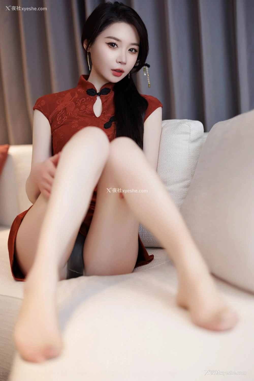 1P - [XiuRen秀人网] No.9812 梦心玥