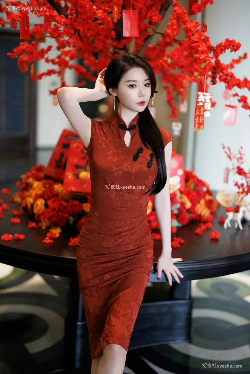 1P - [XiuRen秀人网] No.9812 梦心玥