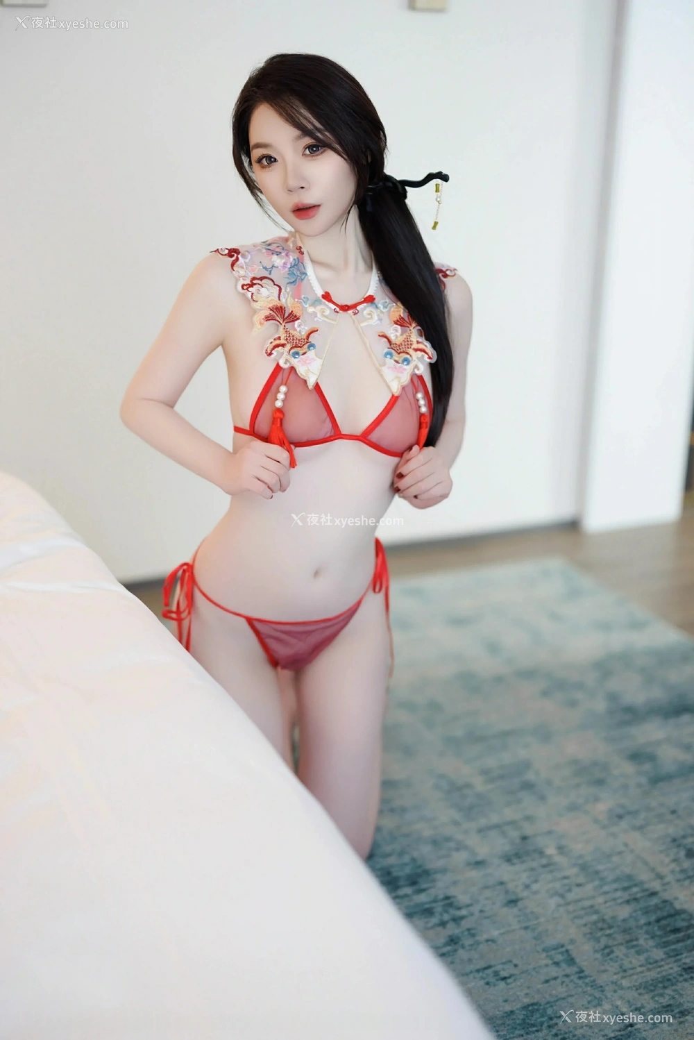 1P - [XiuRen秀人网] No.9812 梦心玥