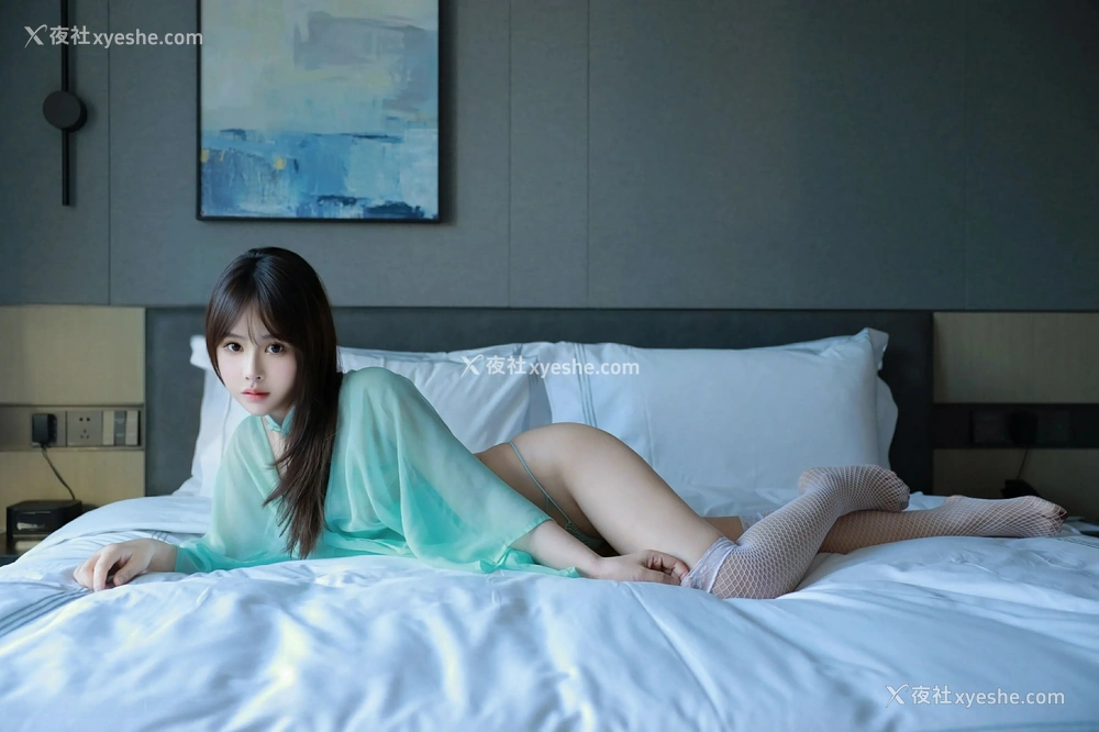 1P - [XiuRen秀人网] No.9807 Evelyn艾莉