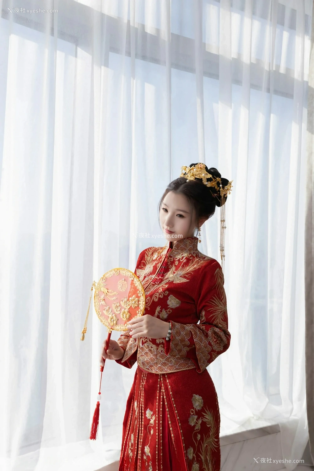 1P - [XiuRen秀人网] No.9811 杏子Yada