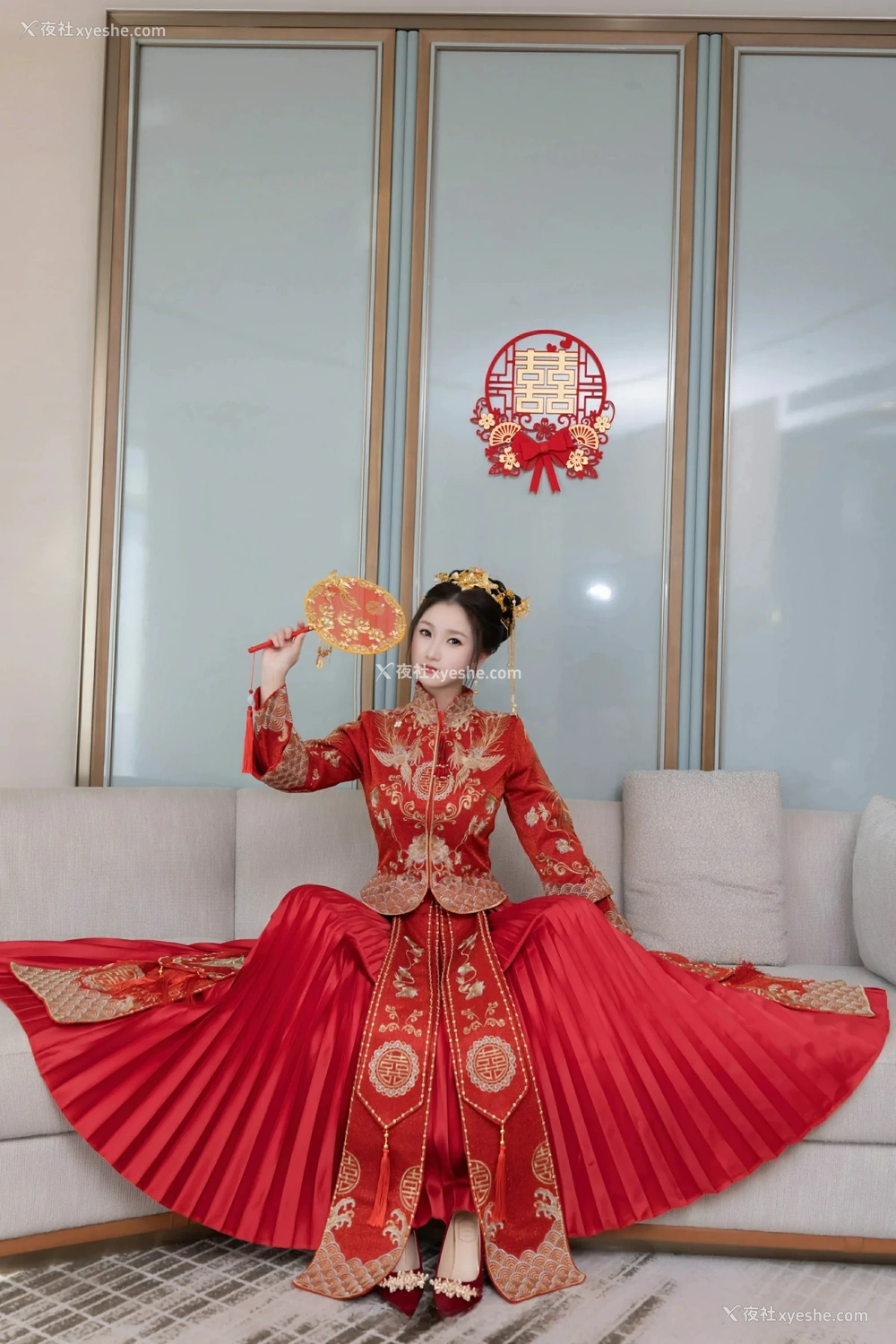1P - [XiuRen秀人网] No.9811 杏子Yada
